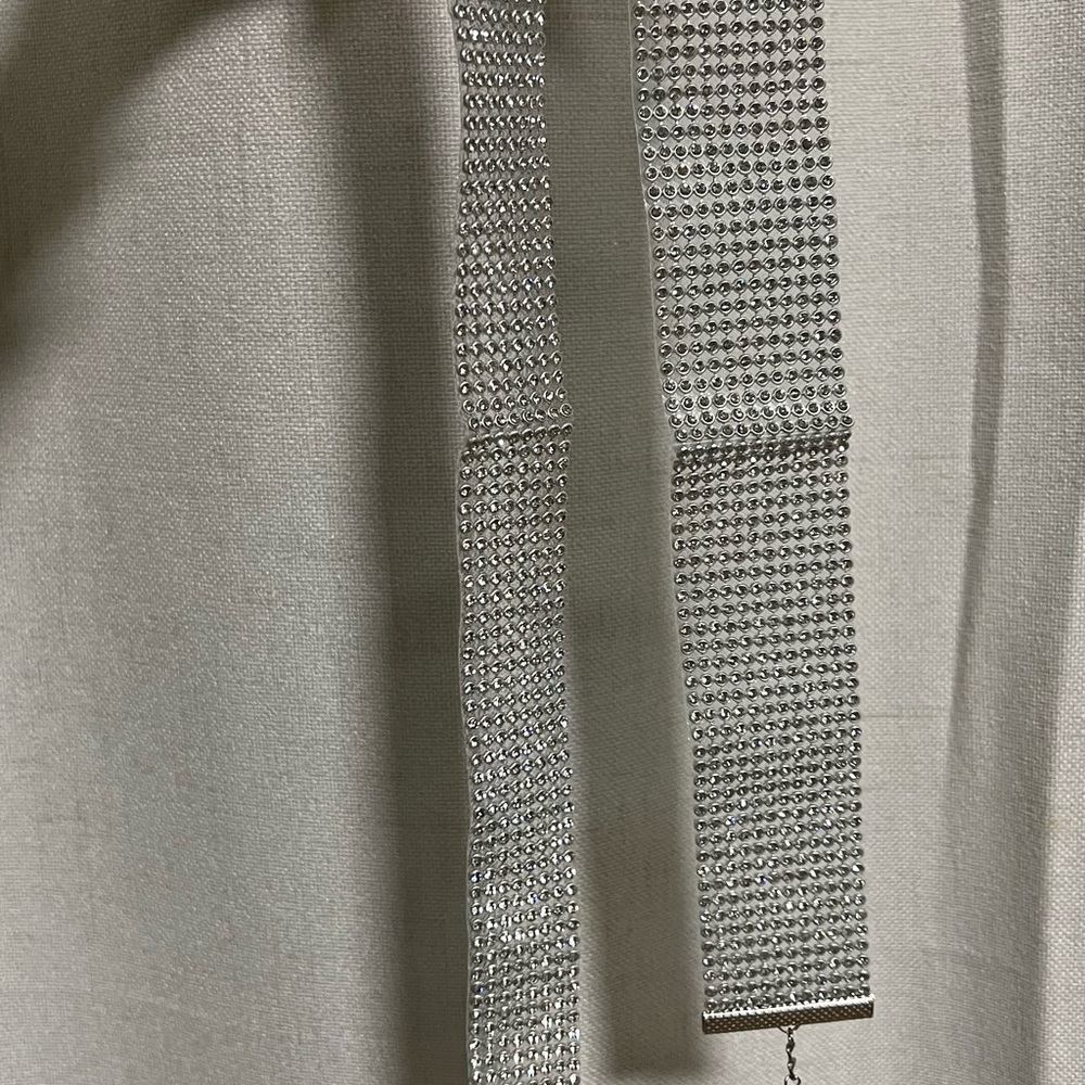 Chokers - Picture 3 of 5